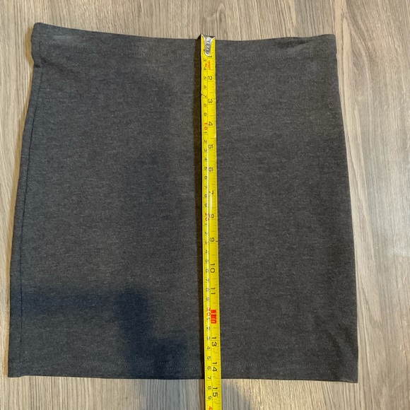 H&M Bodycon Mini Skirt - Picture 2 of 4